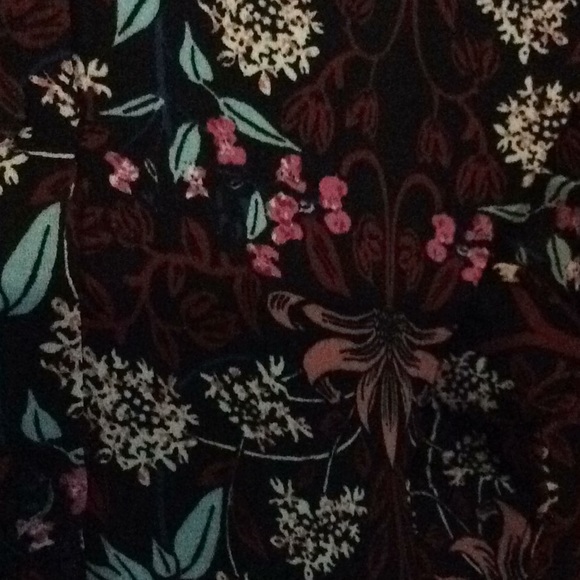 Gibson Latimer Blouse - Picture 5 of 7